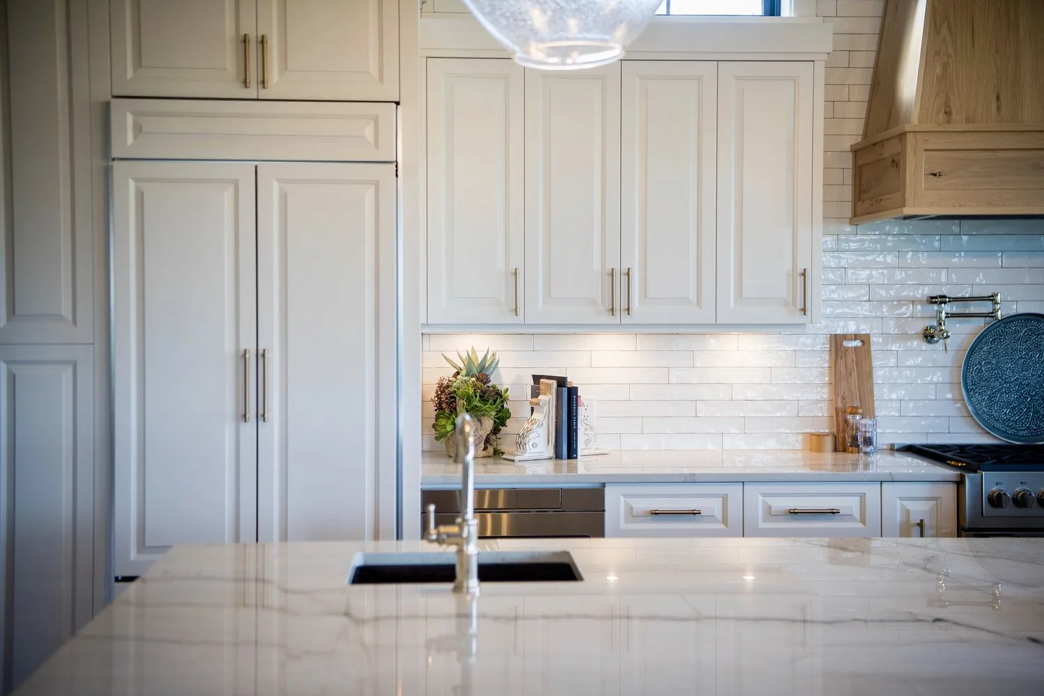 Nova Kitchens logo